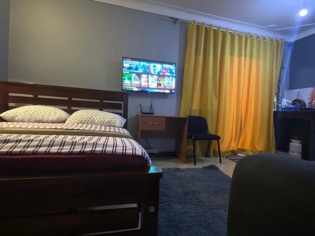ベッド・アンド・ブレックファスト Spiti Suites カンパラ